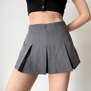 Zara Pleated Mini Skort In Gray Size Large